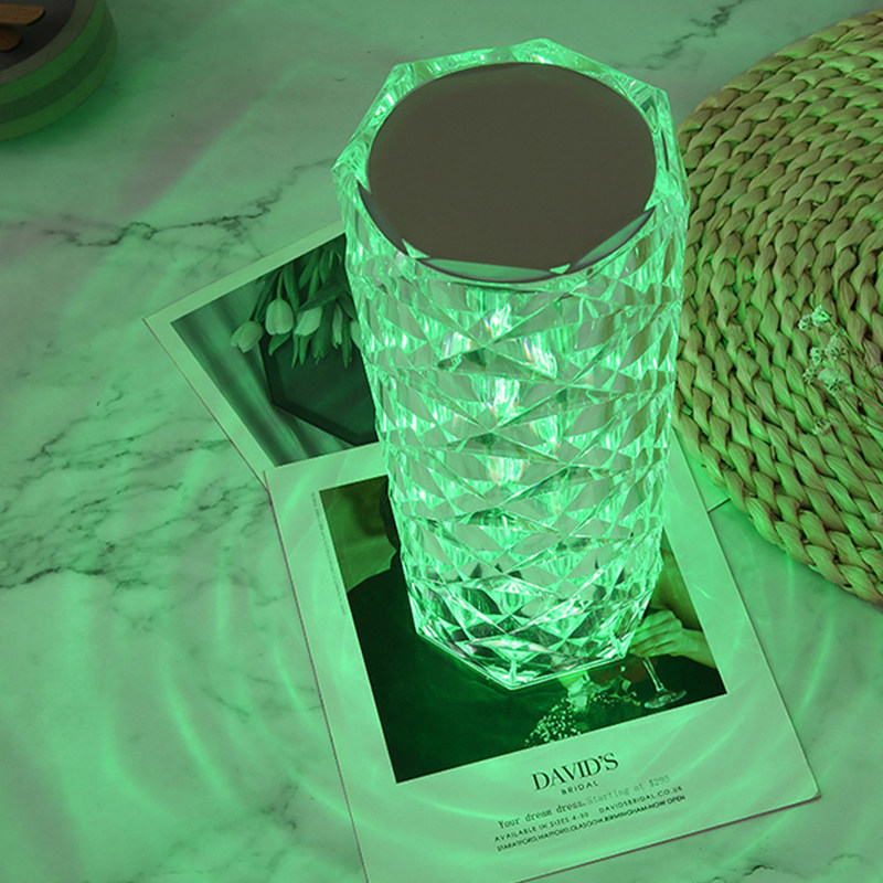 Lampe de chevet rose colorée à trois couleurs RGB à commande tactile
